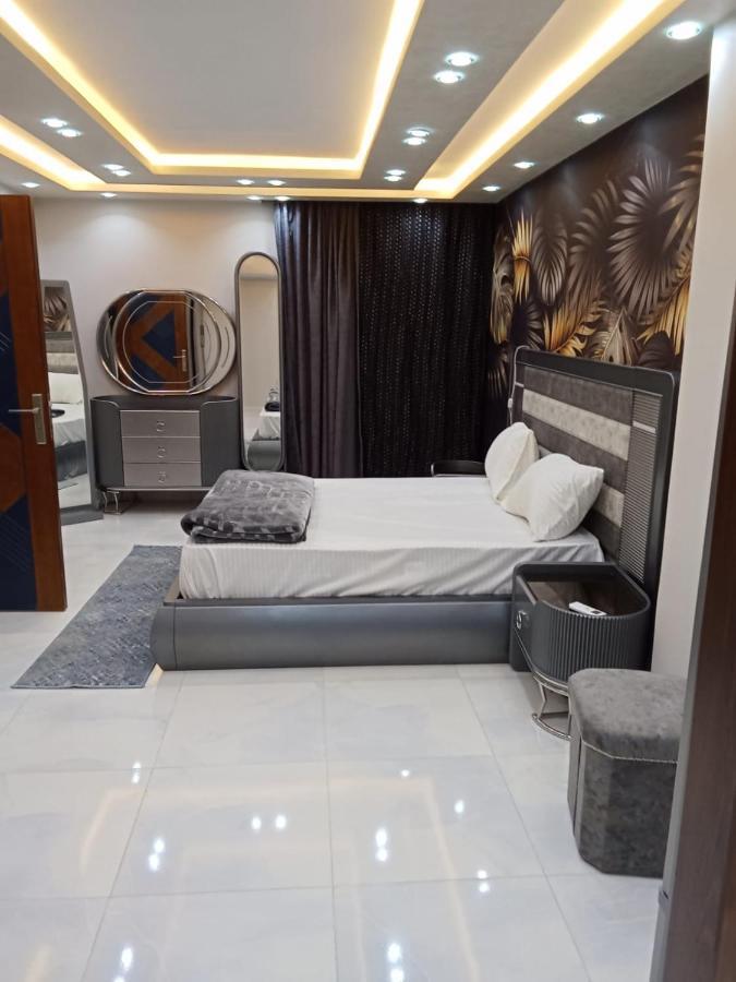 Apartment Super Lux Furnished In Al Muhandeseen With A View On The Nile