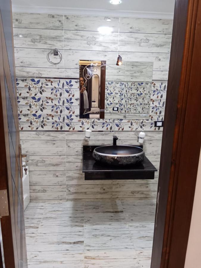 Super Lux Furnished In Al Muhandeseen With A View On The Nile Apartment *