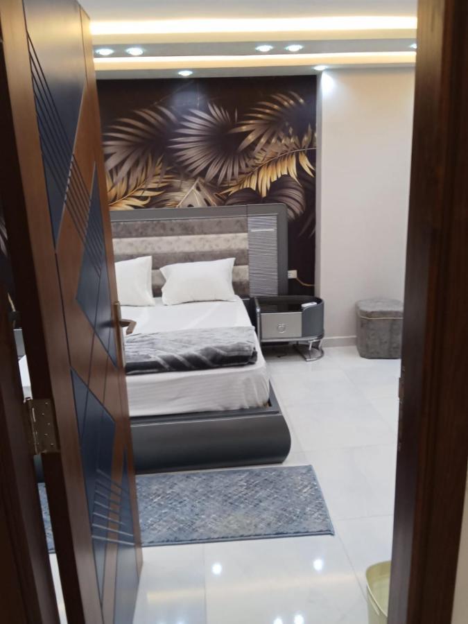 Super Lux Furnished In Al Muhandeseen With A View On The Nile